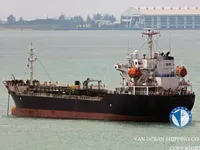 Kapal tanker minyak/bahan kimia kanggo didol