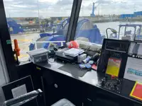 Kapal kontainer kanggo didol