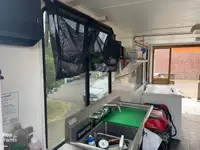 Katamaran kanggo didol