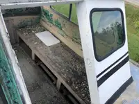 Kapal kerja kanggo didol