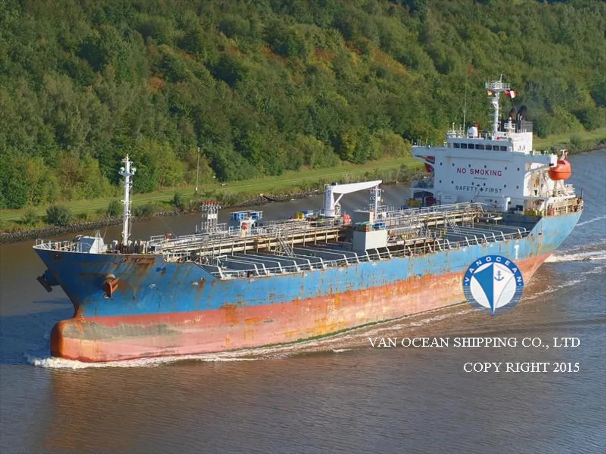 Kapal tanker minyak/bahan kimia kanggo didol