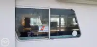 Katamaran kanggo didol