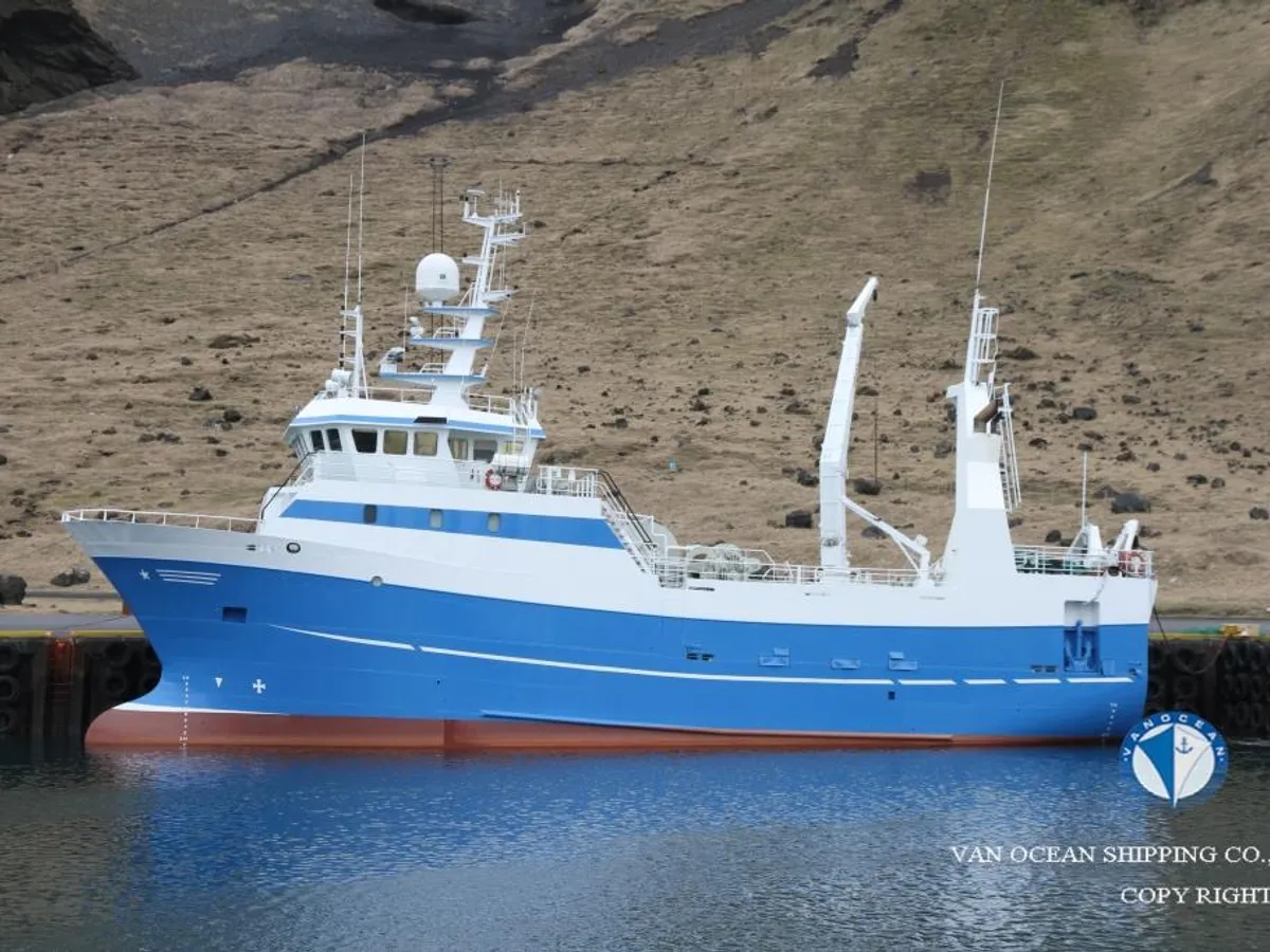 Kapal trawler kanggo didol