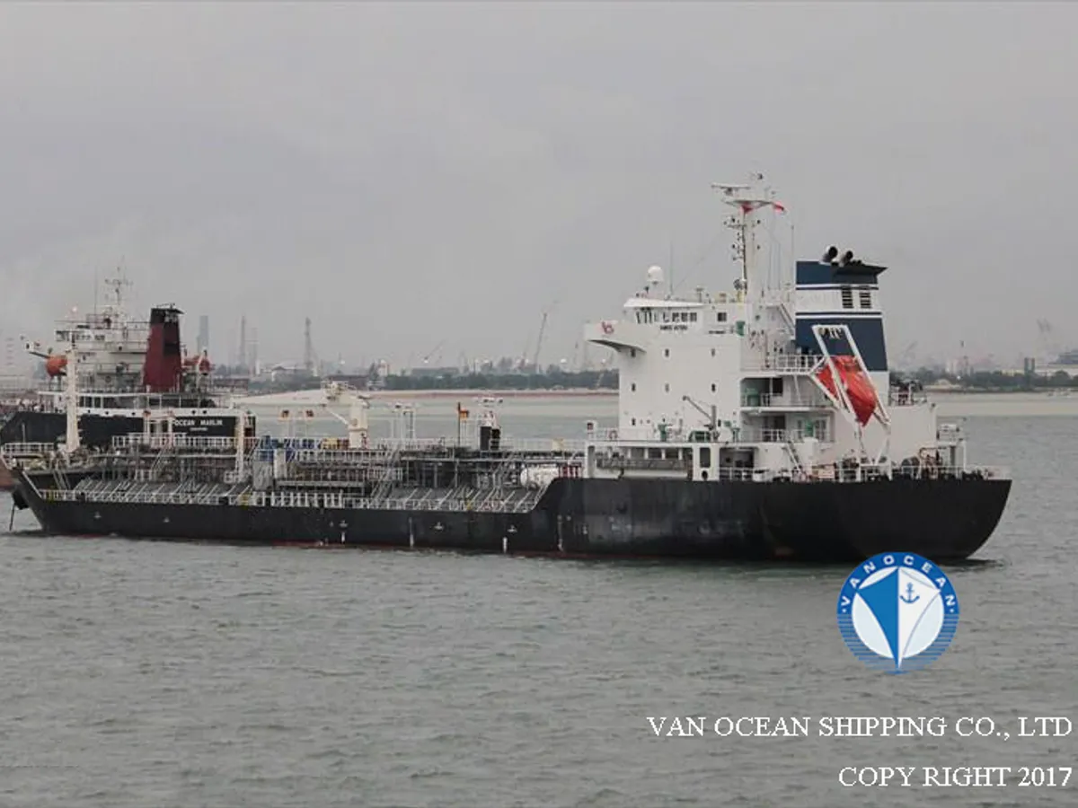 Kapal tanker minyak/bahan kimia kanggo didol
