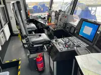 Kapal kontainer kanggo didol