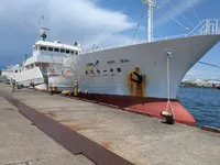 Kapal longliner kanggo didol