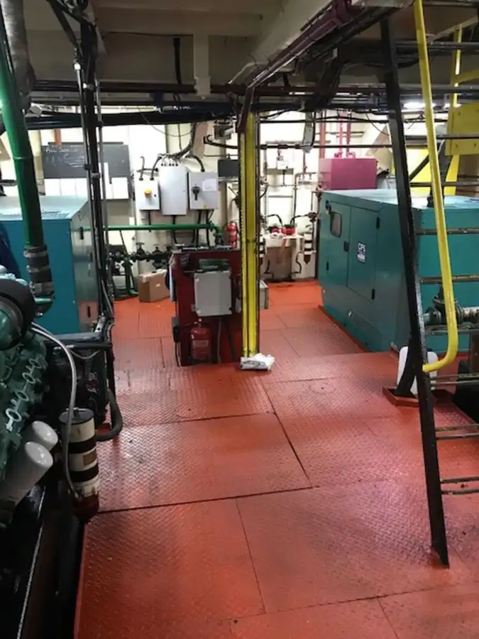 Kapal dredger kanggo didol