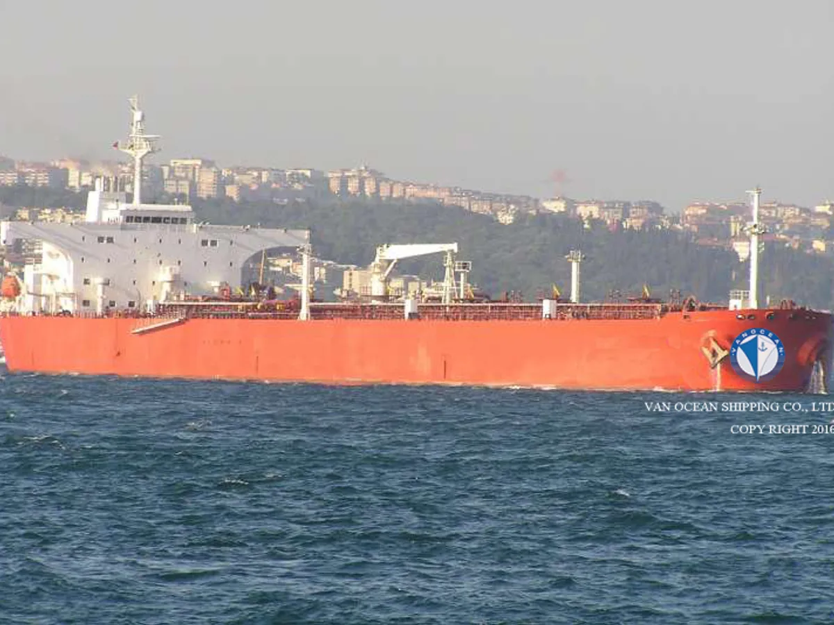 Kapal tanker minyak/bahan kimia kanggo didol