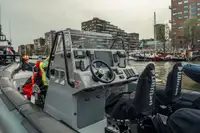 Kapal karet kaku kanggo didol