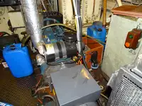 Kapal kerja kanggo didol