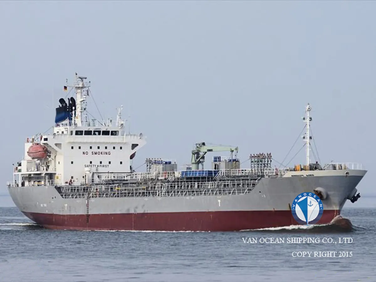 Kapal tanker minyak/bahan kimia kanggo didol