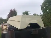 Kapal kerja kanggo didol