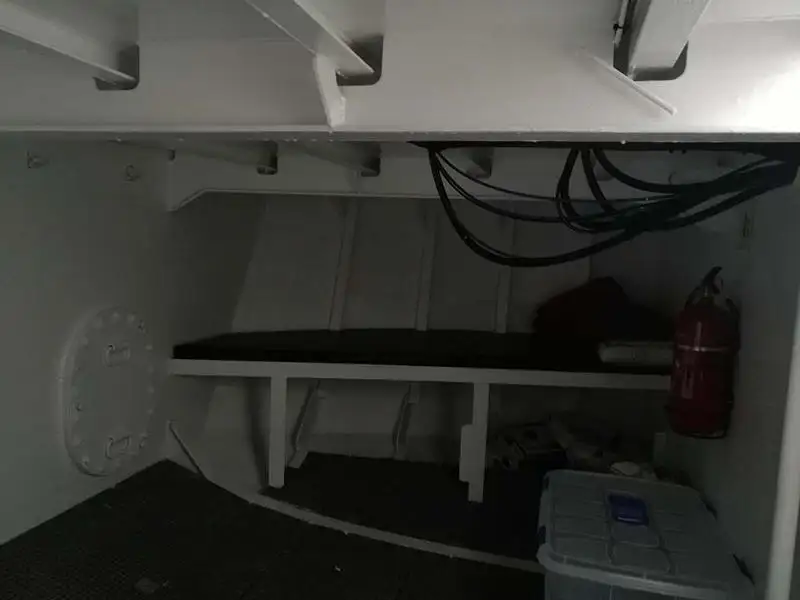 Kapal kerja kanggo didol