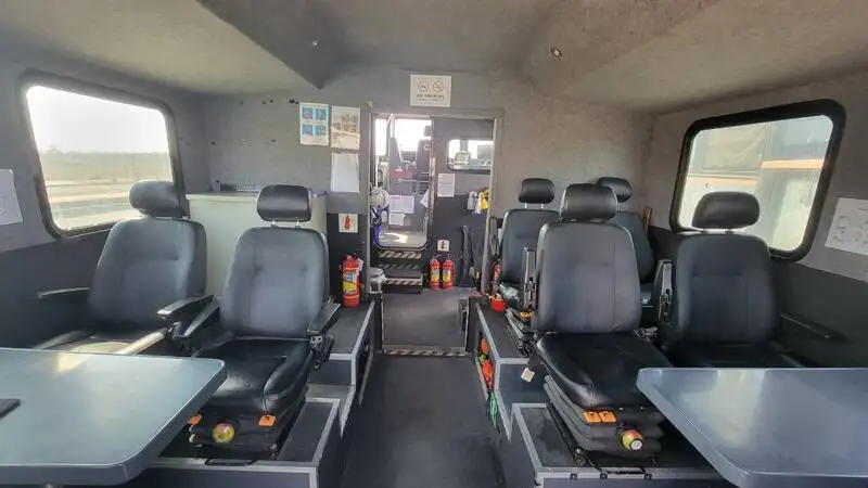 Kapal kontainer kanggo didol