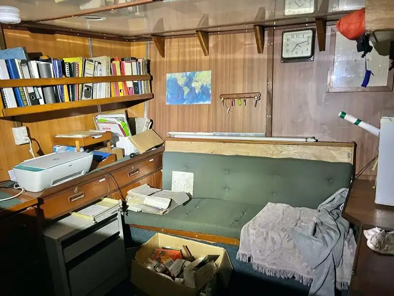 Kapal trawler kanggo didol