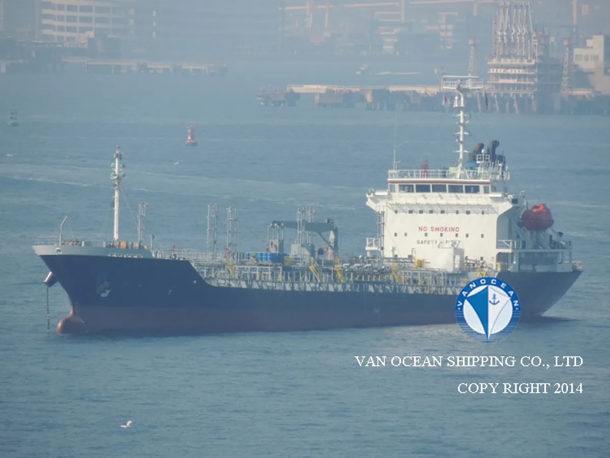 Kapal tanker minyak/bahan kimia kanggo didol