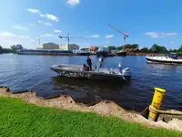 Kapal kerja kanggo didol