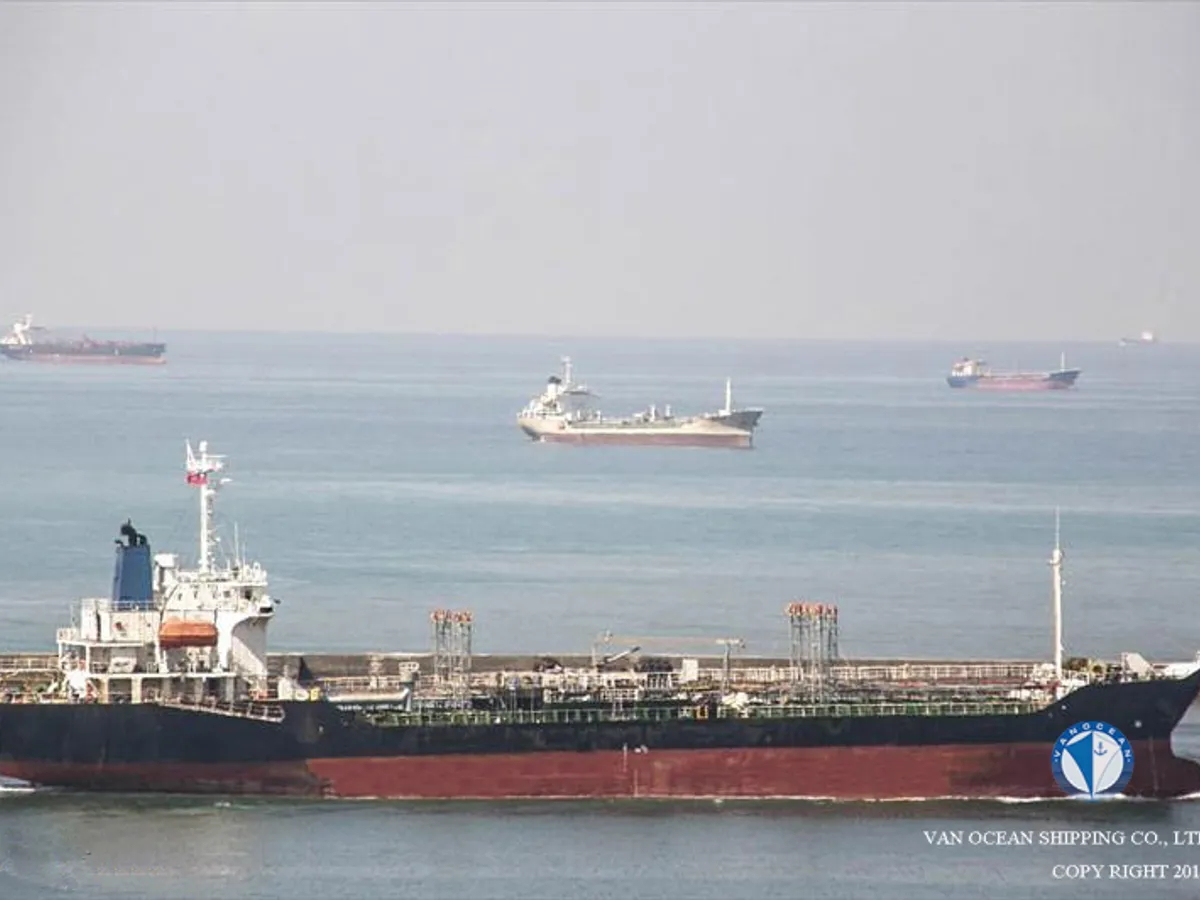 Kapal tanker minyak/bahan kimia kanggo didol
