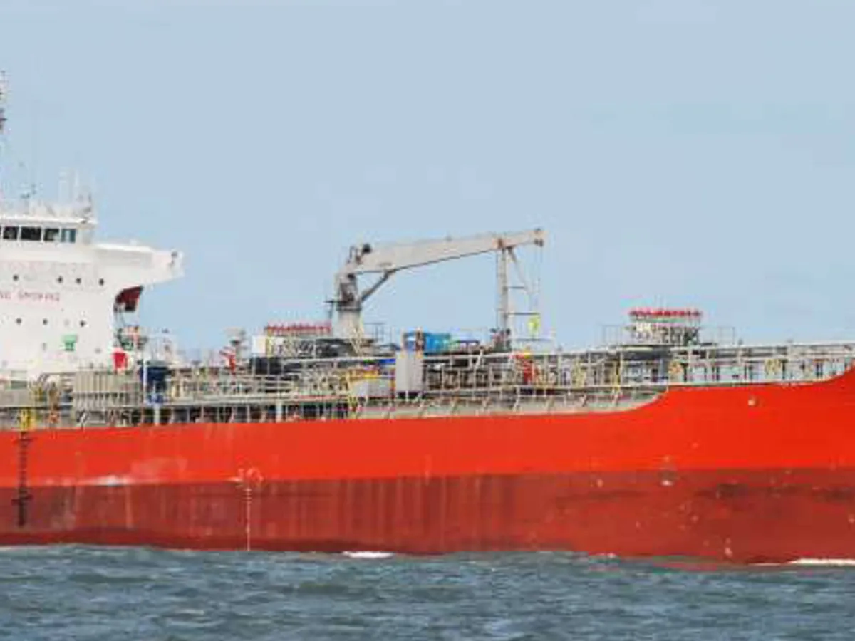 Kapal tanker minyak/bahan kimia kanggo didol