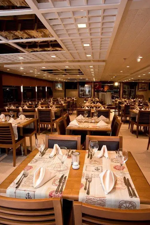 Kapal restoran kanggo didol