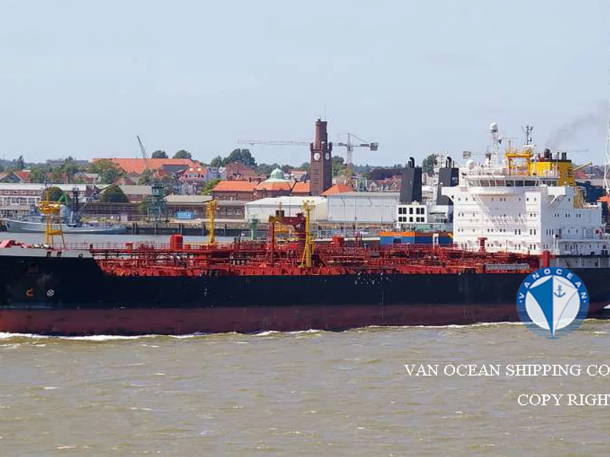 Kapal tanker minyak/bahan kimia kanggo didol