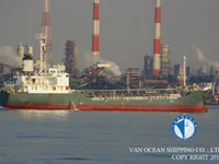Kapal tanker minyak/bahan kimia kanggo didol