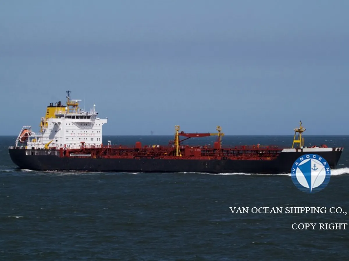 Kapal tanker minyak/bahan kimia kanggo didol