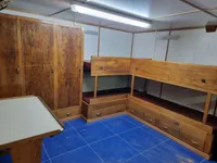 Kapal kerja kanggo didol