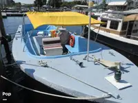 Kapal pesiar-feri kanggo didol