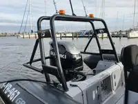 Kapal kontainer kanggo didol