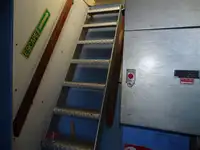 Kapal kerja kanggo didol