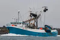 Kapal purse seiner kanggo didol