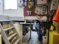 Kapal kerja kanggo didol