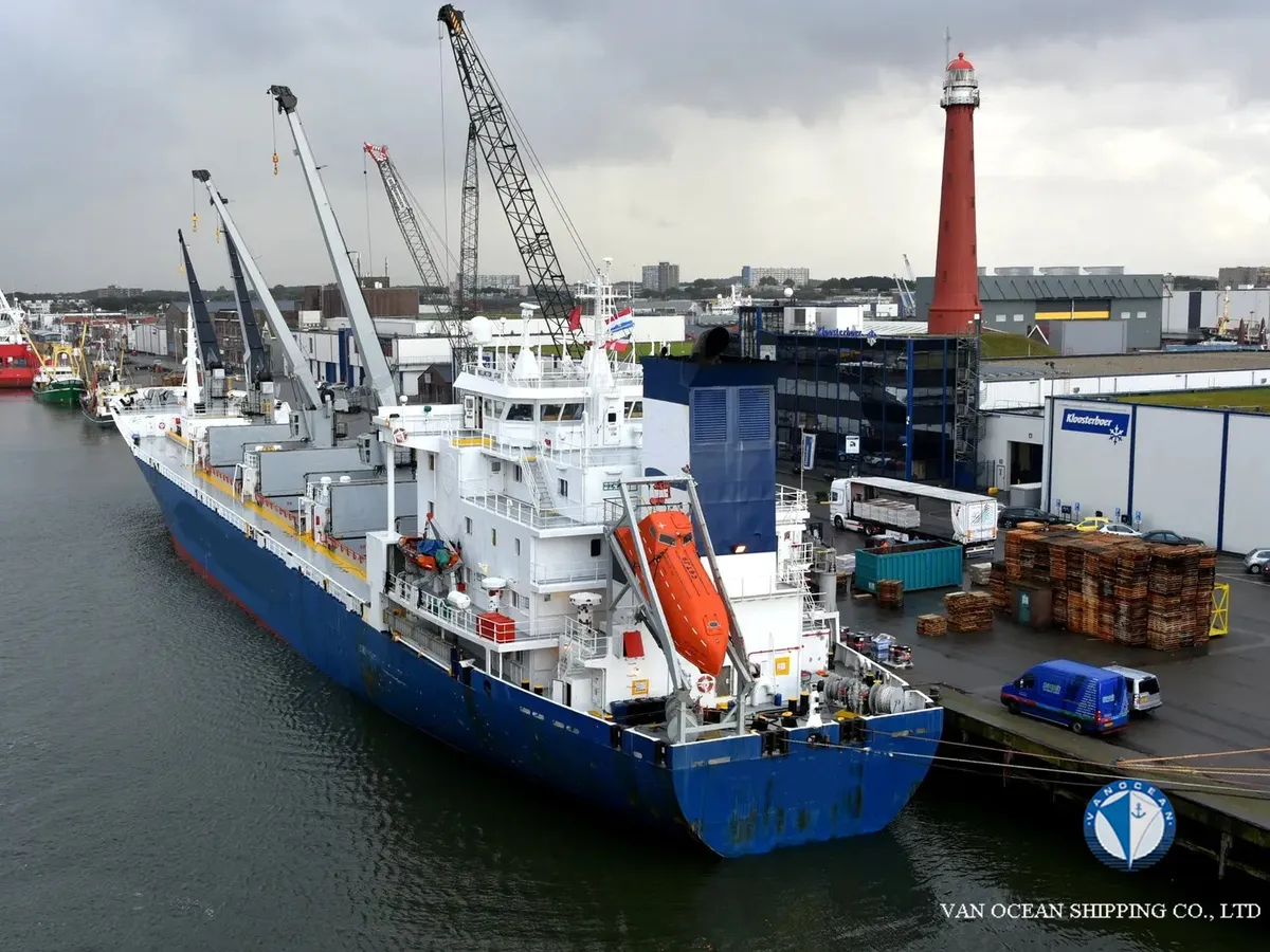 Kapal reefer kanggo didol