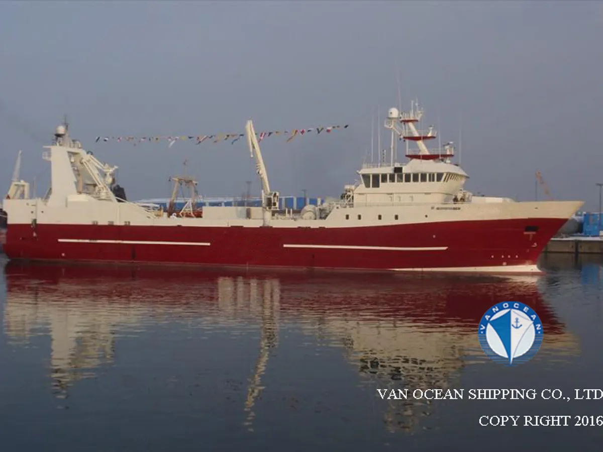 Kapal trawler kanggo didol