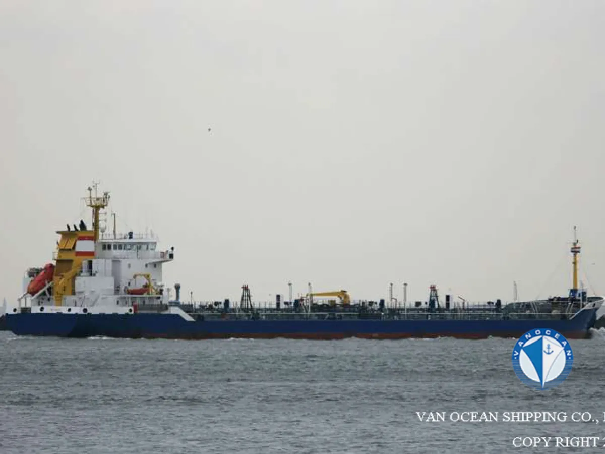 Kapal tanker minyak/bahan kimia kanggo didol