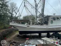 Kapal trawler kanggo didol