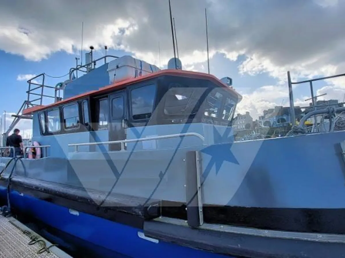 Kapal survei kanggo didol