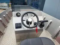 Kapal kerja kanggo didol