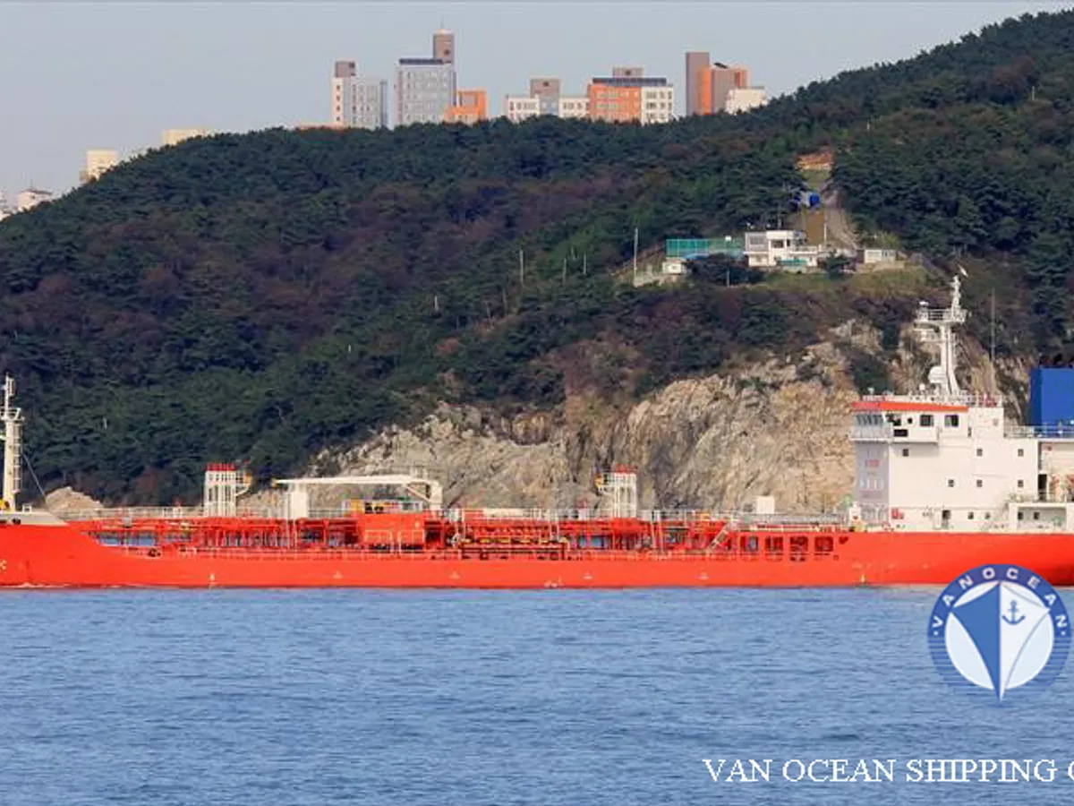 Kapal tanker minyak/bahan kimia kanggo didol
