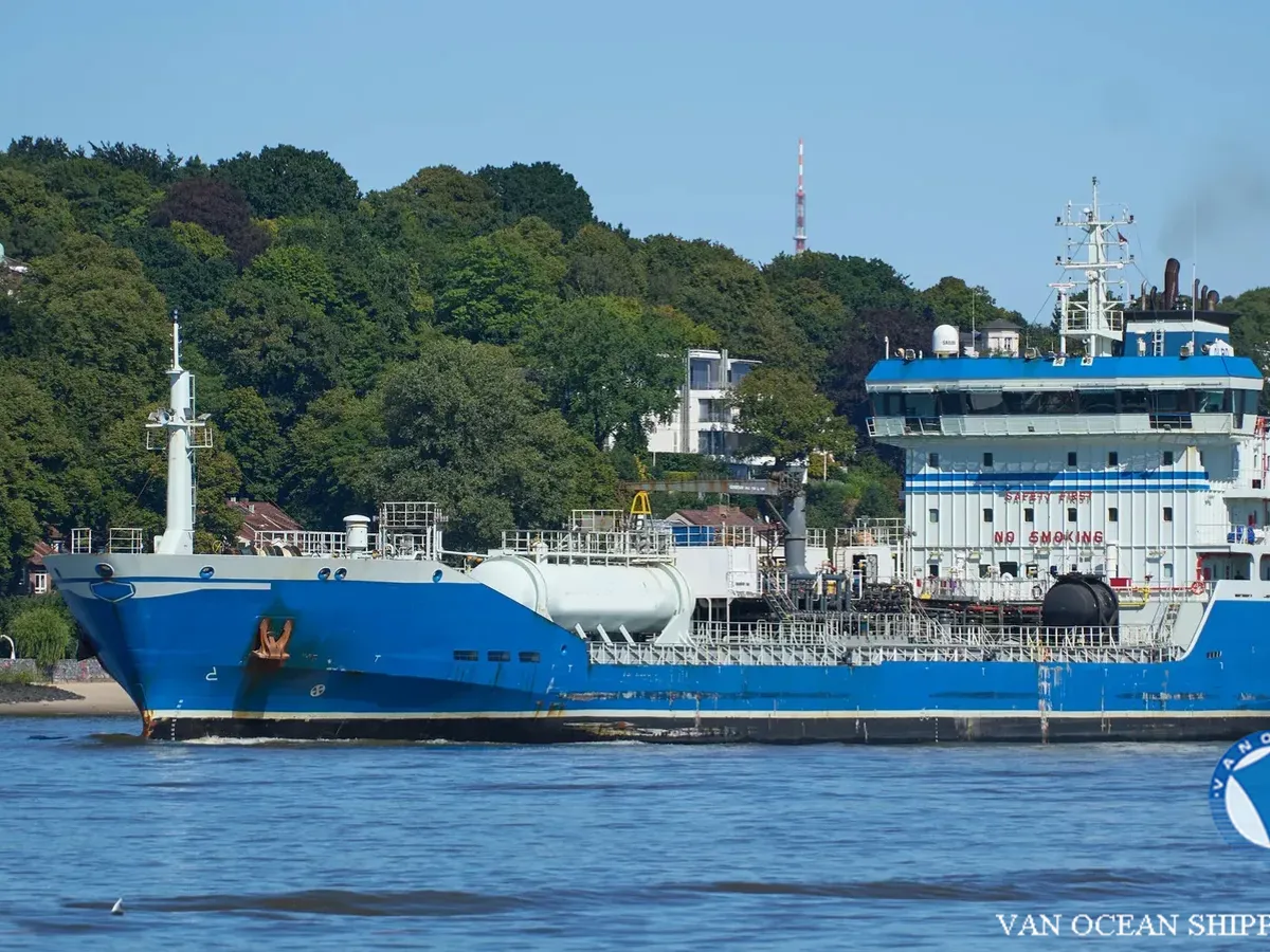 Kapal tanker minyak/bahan kimia kanggo didol