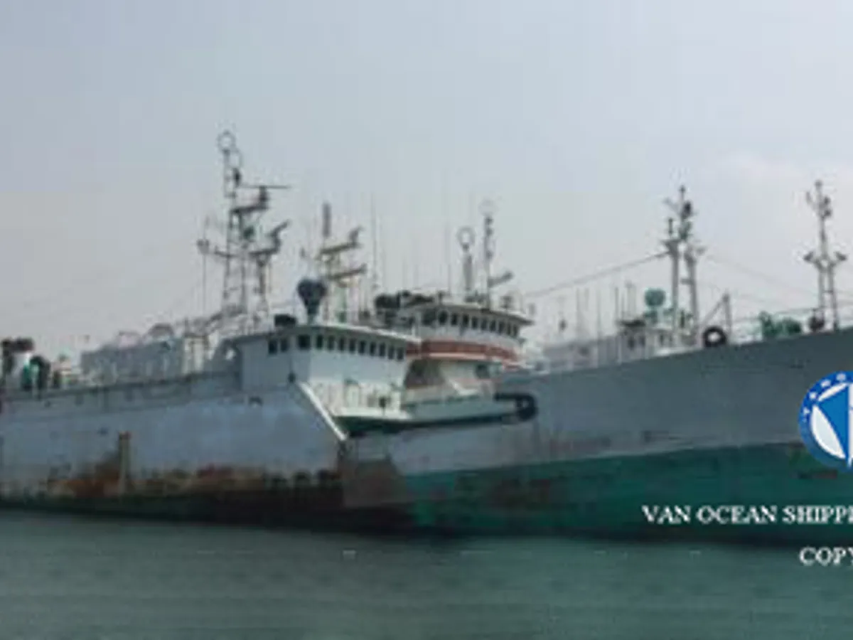 Kapal longliner kanggo didol