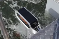 Kapal kontainer kanggo didol