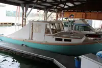 Kapal pangolahan iwak kanggo didol