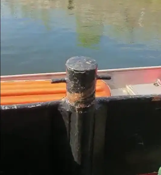 Kapal kerja kanggo didol