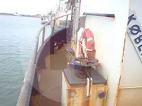 Kapal kerja kanggo didol
