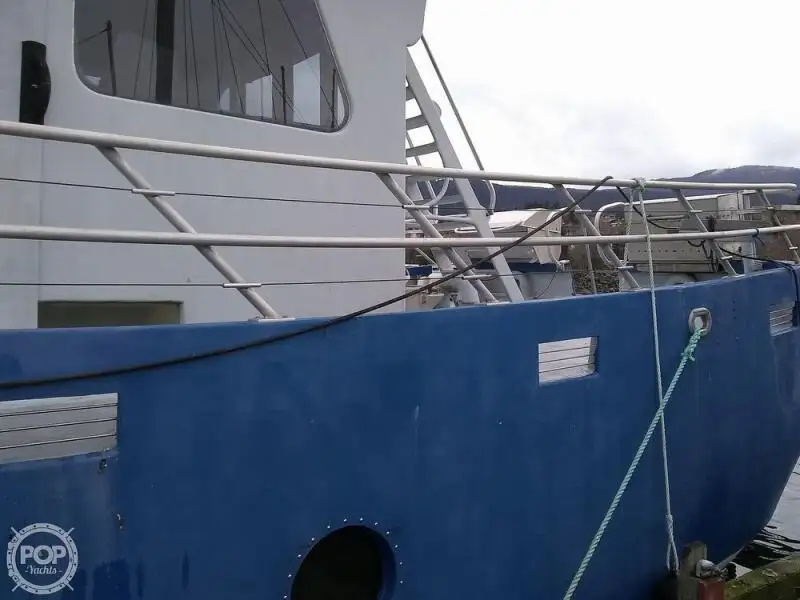 Kapal cutter kanggo didol