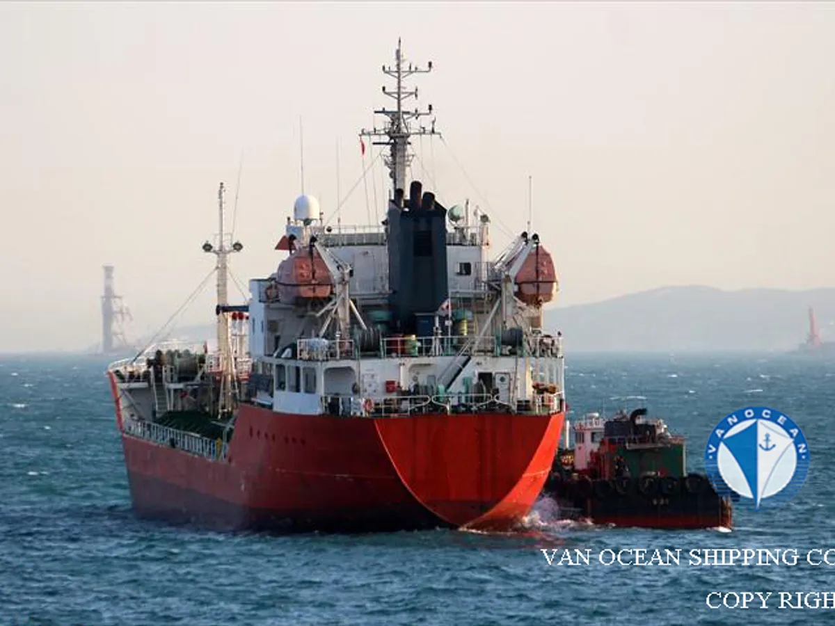 Kapal tanker minyak/bahan kimia kanggo didol