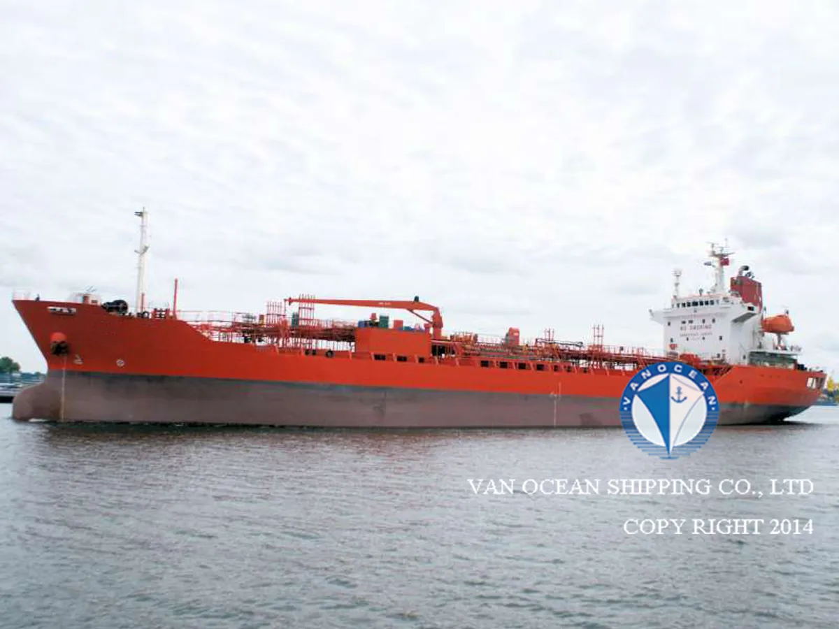 Kapal tanker minyak/bahan kimia kanggo didol