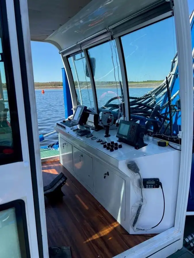 Kapal dredger kanggo didol